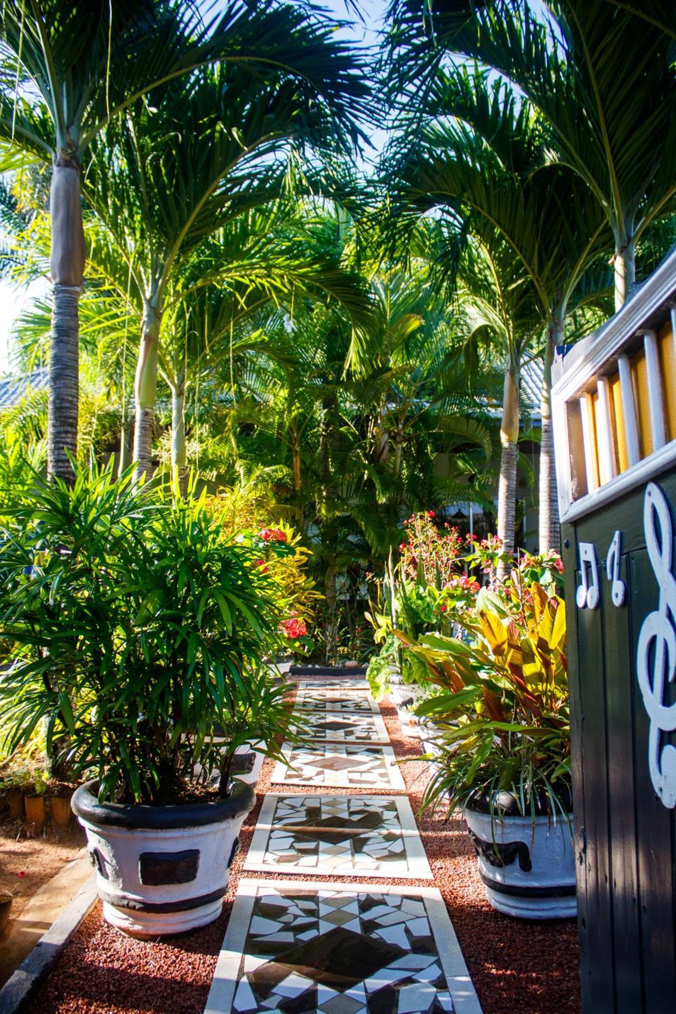 Nid'Aigle Lodge เบเซนต์แอนน์ ภายนอก รูปภาพ