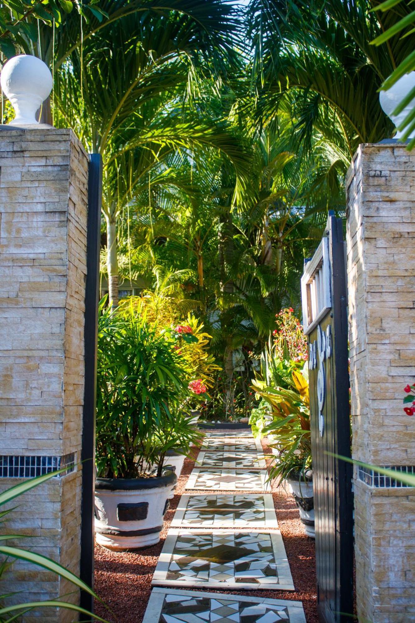 Nid'Aigle Lodge เบเซนต์แอนน์ ภายนอก รูปภาพ
