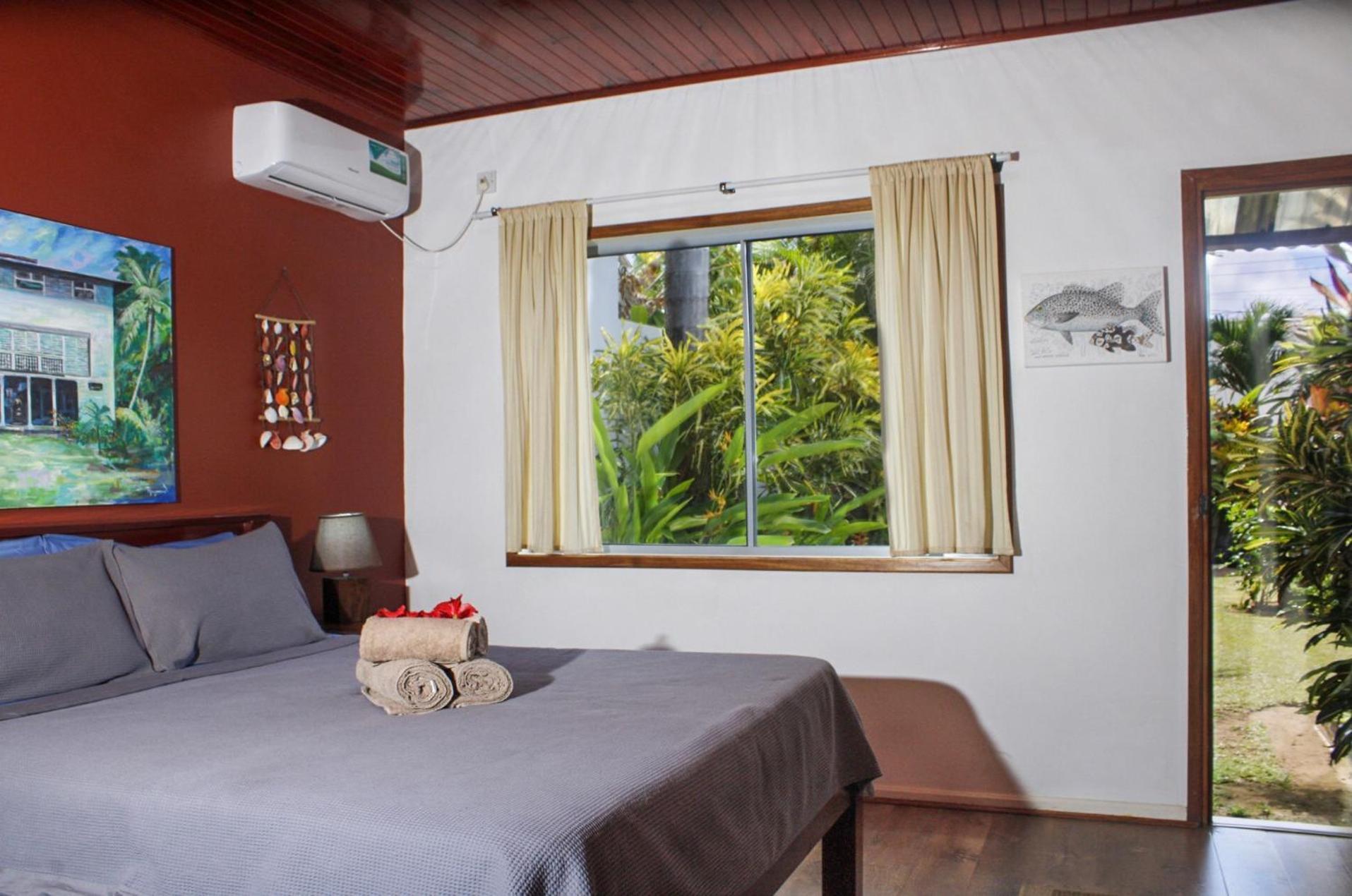 Nid'Aigle Lodge เบเซนต์แอนน์ ภายนอก รูปภาพ